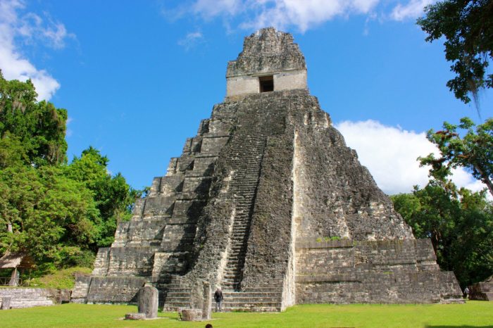 Tikal guatemala mayan gwatemala belize tical drzewa beautifulplacestovisit piramida jaguara tapety piramidy temples pyramids honduras ecosistema petén suggestioni dal peten